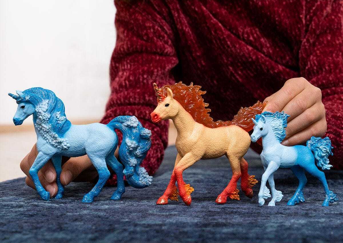 BAYALA® Elementa Fire Unicorn Stallion - Image 4