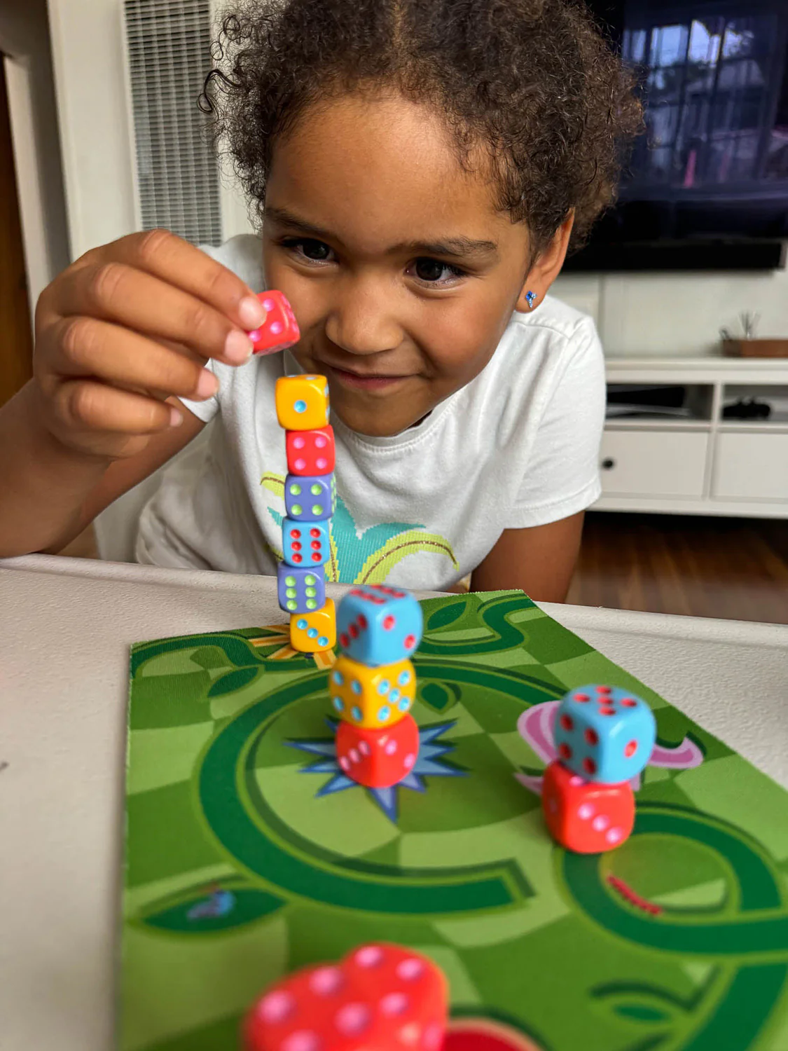 Stack-A-Pillars Dice Stacking Game - Image 10