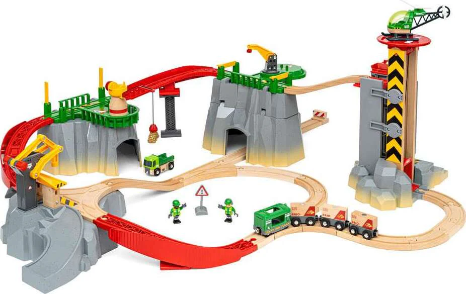 BRIO Cargo Mountain Set - Image 10