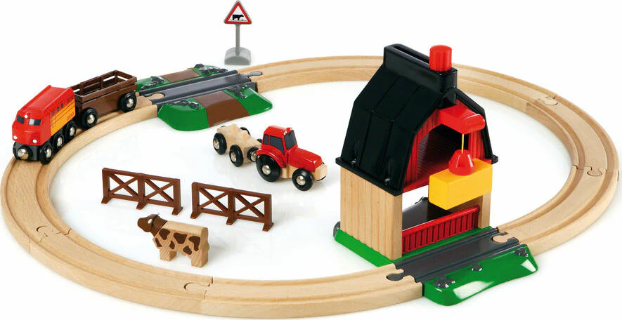 BRIO Farm Railway Set - Image 2