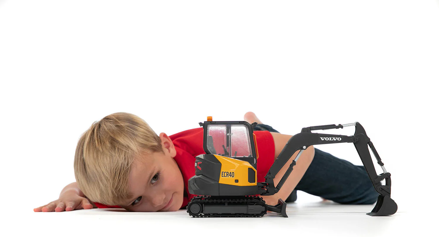 Volvo Compact Excavator - Image 3