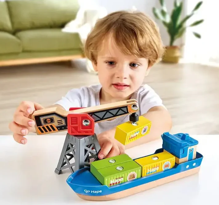 Cargo Ship and Crane - Image 3