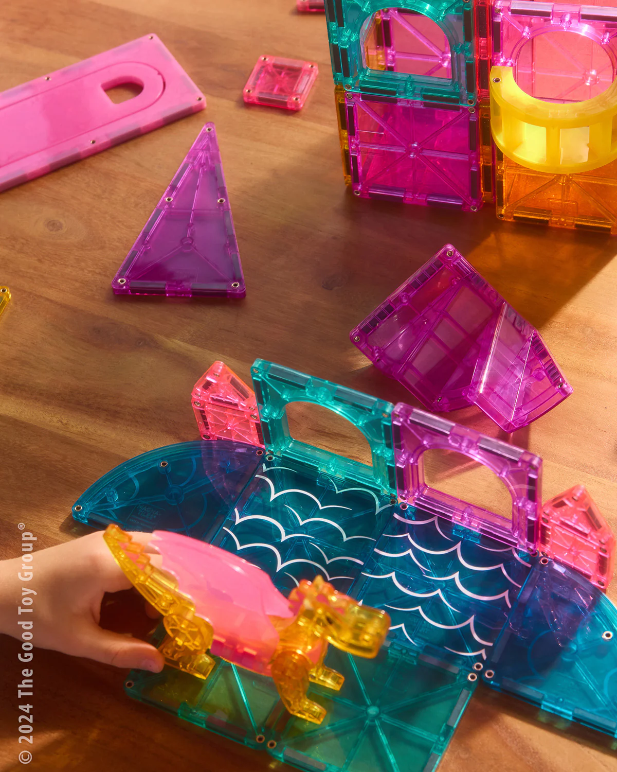Magna-Tiles® Castle DLX and Micro Mags 48 piece set - Image 9