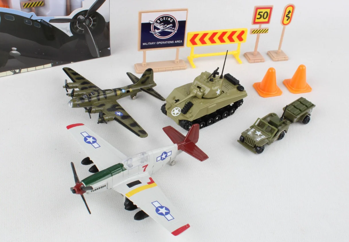 Boeing World War II Playset - Image 2