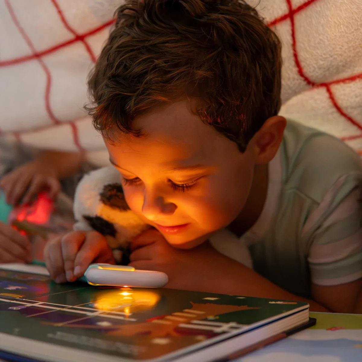 Prehistoric Pals Pippa Light Up Book - Image 4