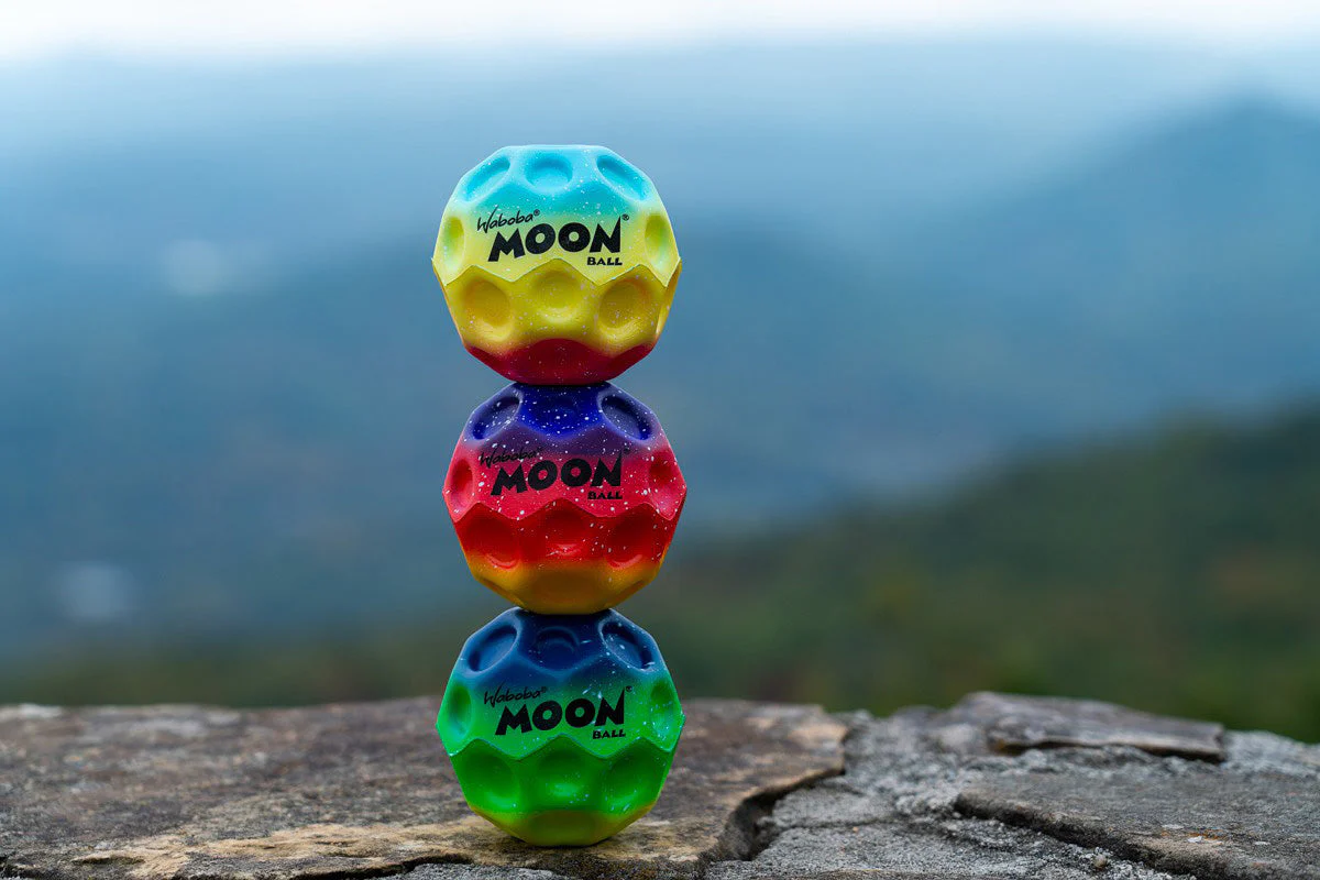 Gradient Moon Ball - Image 3