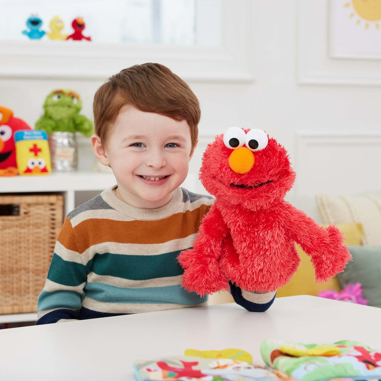 Elmo Hand Puppet Sesame Street - Image 3