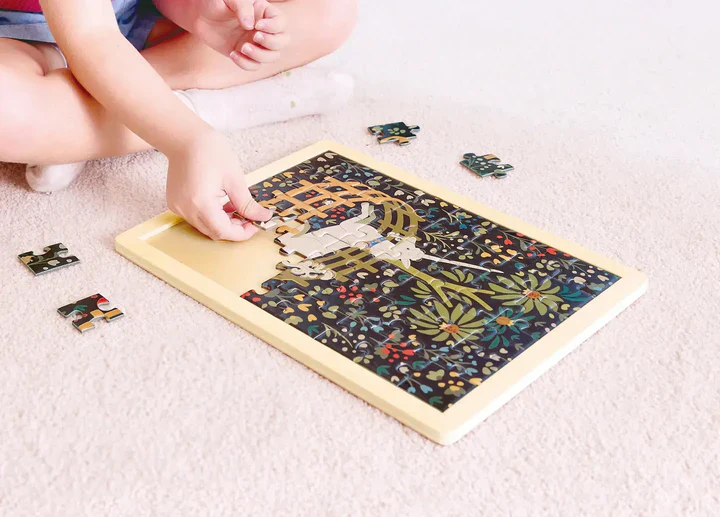 48 pc Unicorn In A Garden Puzzle The Met Series - Image 2