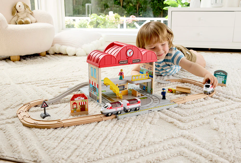 Portable Train Station Set - Image 6
