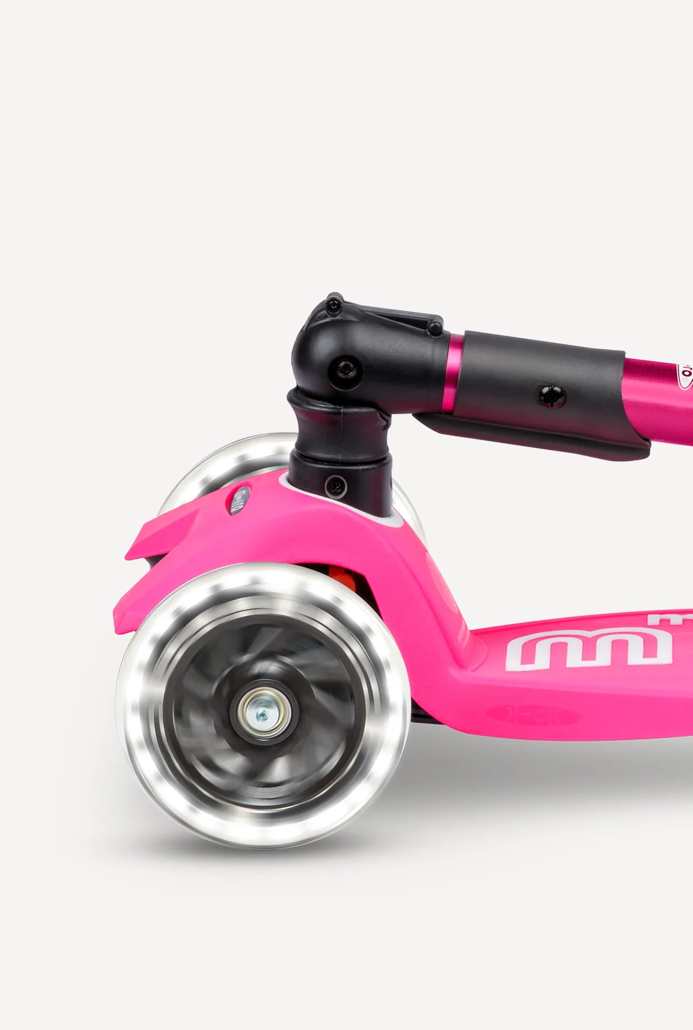 Maxi Deluxe LED Foldable Shocking Pink Scooter - Image 2