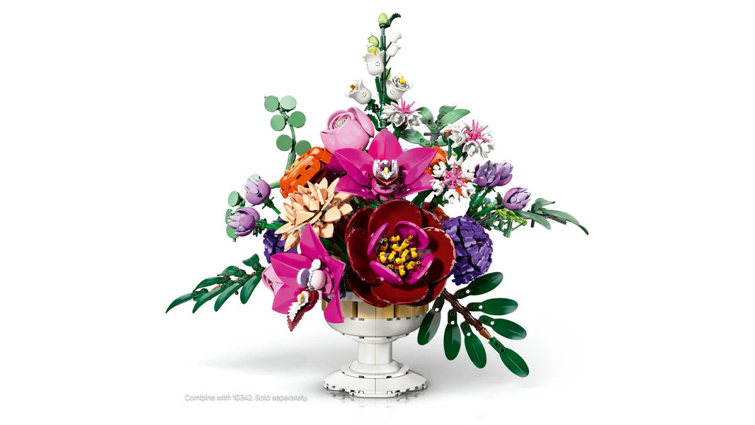 LEGO® Botanicals Pretty Pink Flower Bouquet - Image 5