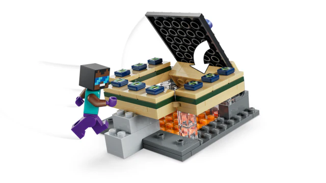 LEGO® Minecraft® Nether & End Portal Journey - Image 4