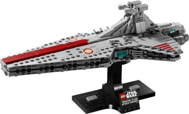 LEGO® Star Wars™ Venator Class Attack Cruiser - Image 3