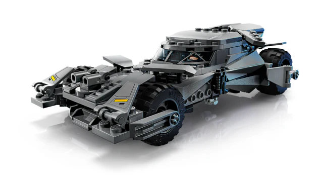 LEGO® DC Batman v Superman™ Batmobile™ - Image 4