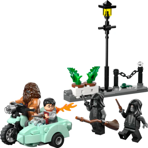LEGO® Harry Potter™ Hagrid & Harry's Privet Drive Escape - Image 3