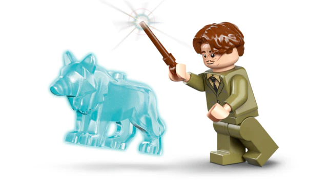 LEGO® Harry Potter™ Hogwarts™ Castle Hospital Wing - Image 4