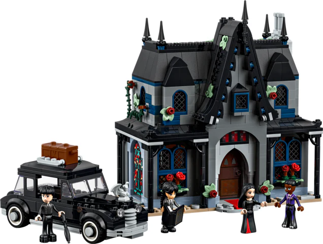 LEGO® Wednesday Morticia's Cottage - Image 3
