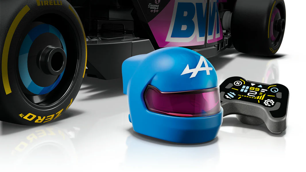 LEGO® Speed Champions BWT Alpine F1® Team A524 Race Car - Image 5