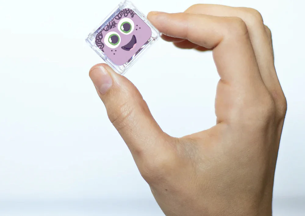 Lumi Glo Pals 4 Purple Light-Up Cubes - Image 6