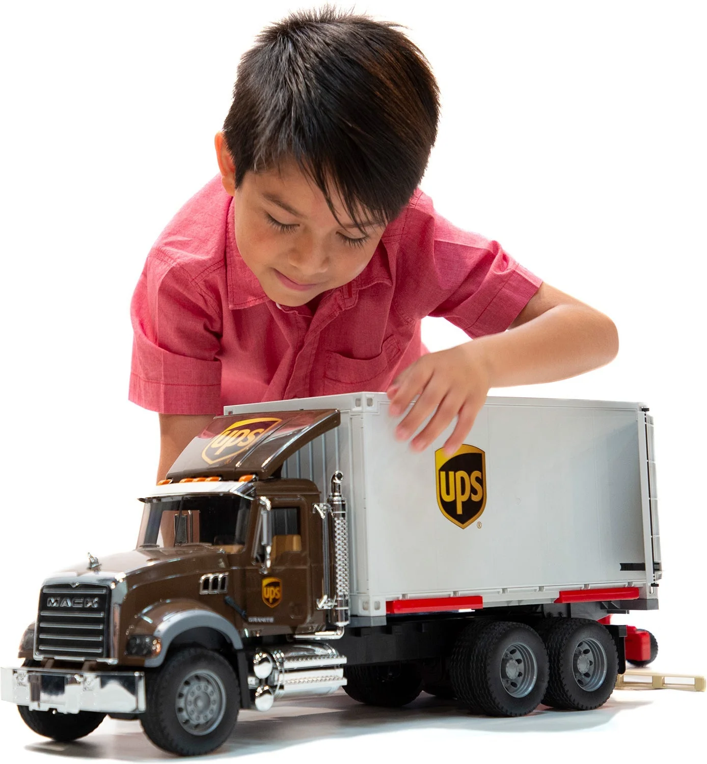 MACK Granite UPS Logistics Truck - Image 2