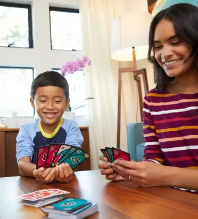 UNO Flip - Image 2