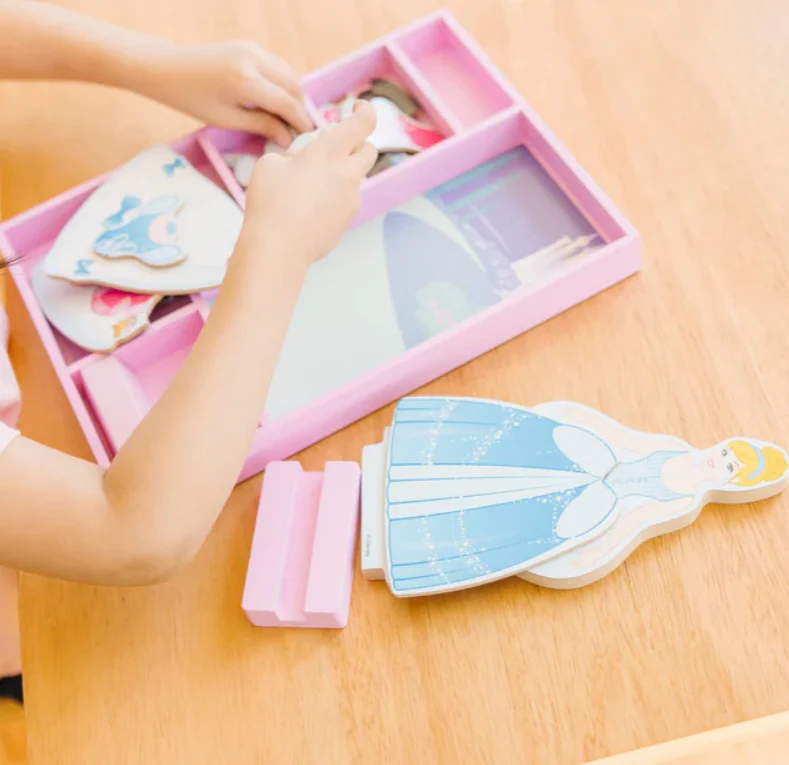 Cinderella Disney Magnetic Dress Up - Image 4