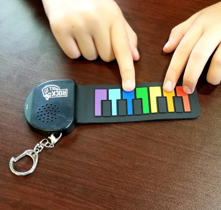 Micro Rainbow Piano Rock And Roll It - Image 3