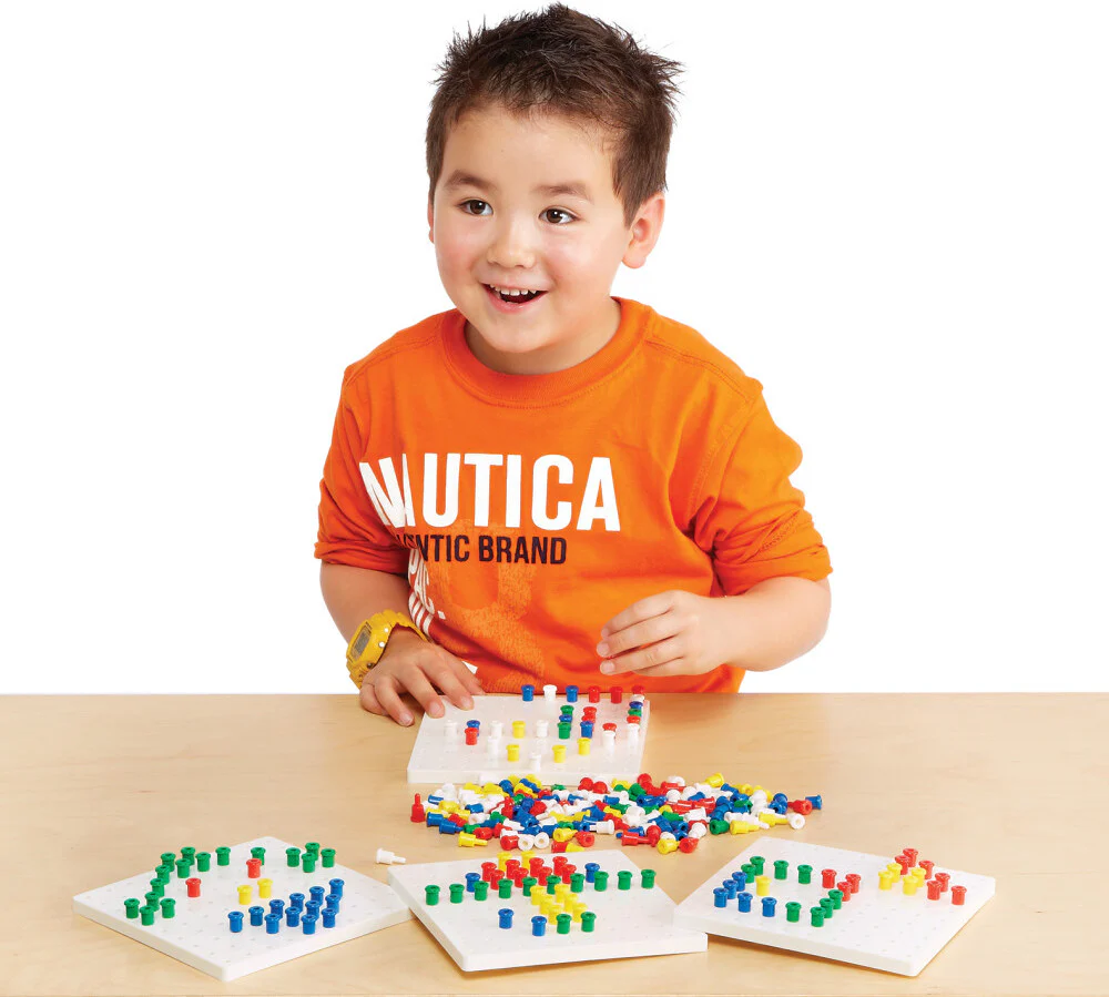 PEGS AND PEG BOARD SET - Image 5