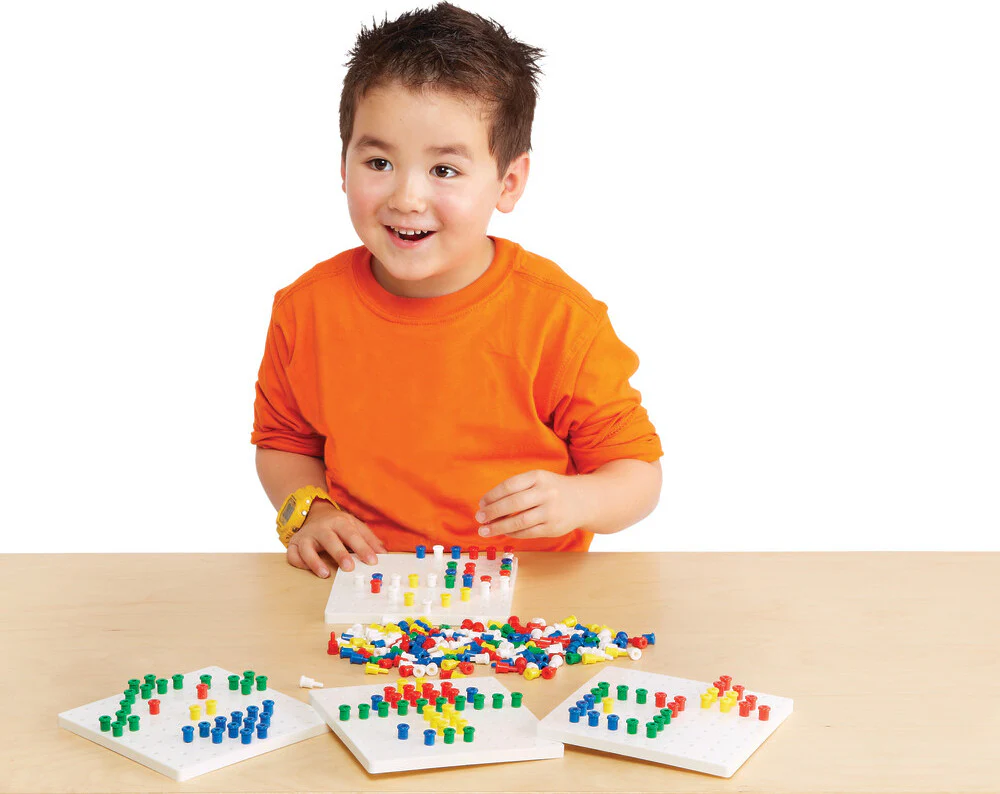 PEGS AND PEG BOARD SET - Image 6