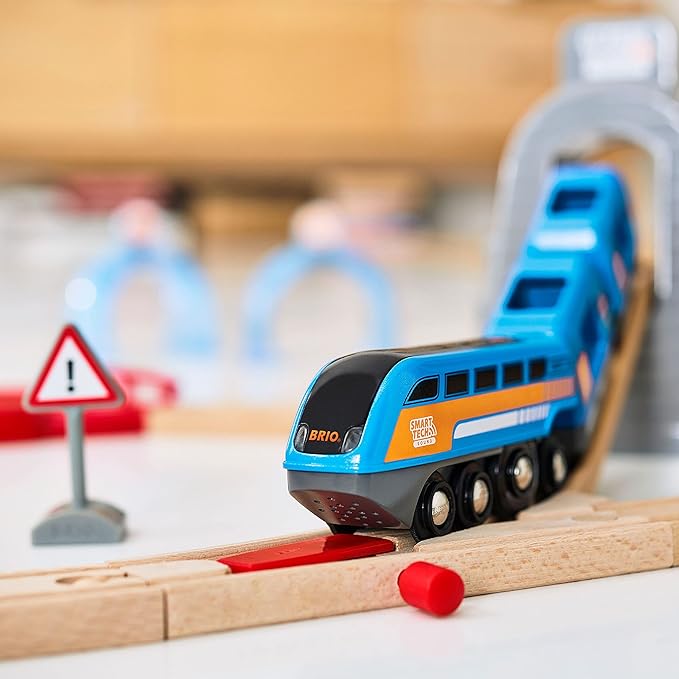 BRIO Smart Tech Sound Action Tunnel Set - Image 3