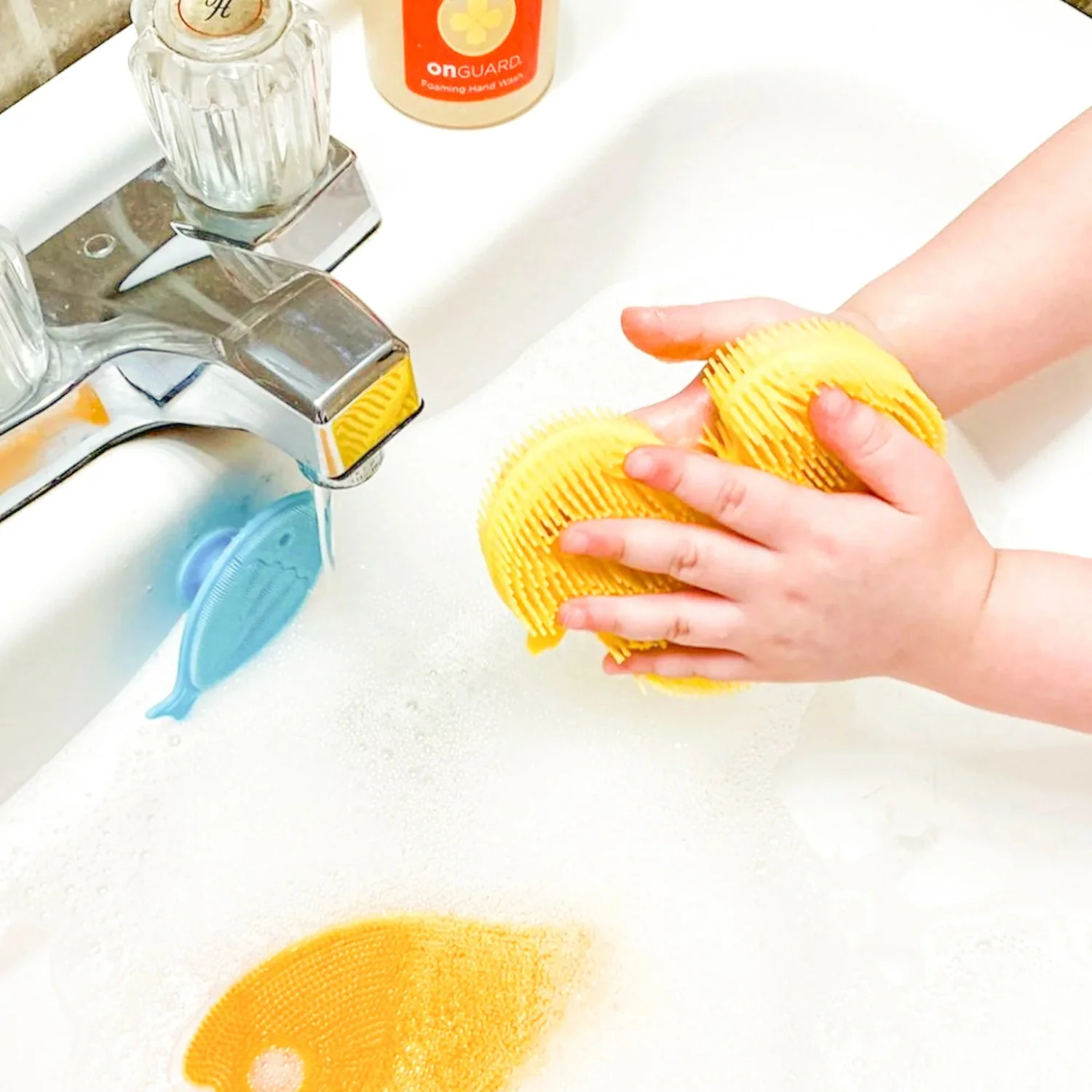 Silicone Duck Bath Scrub - Image 9