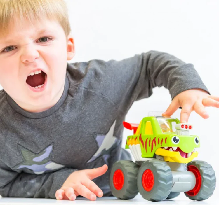 WOW Mack Monster Truck - Image 4