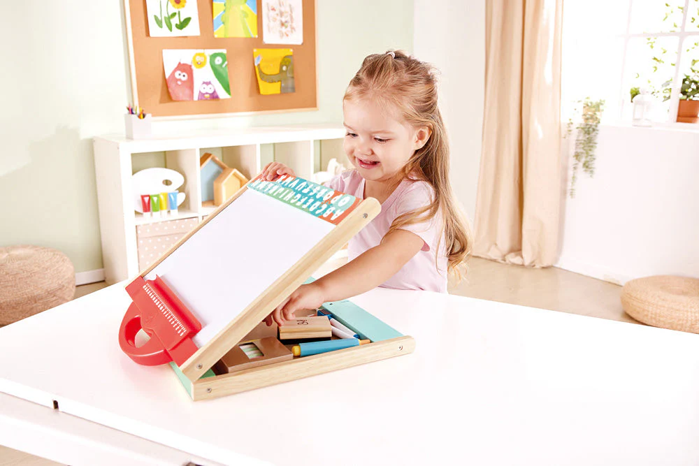 Store & Go Easel - Image 4
