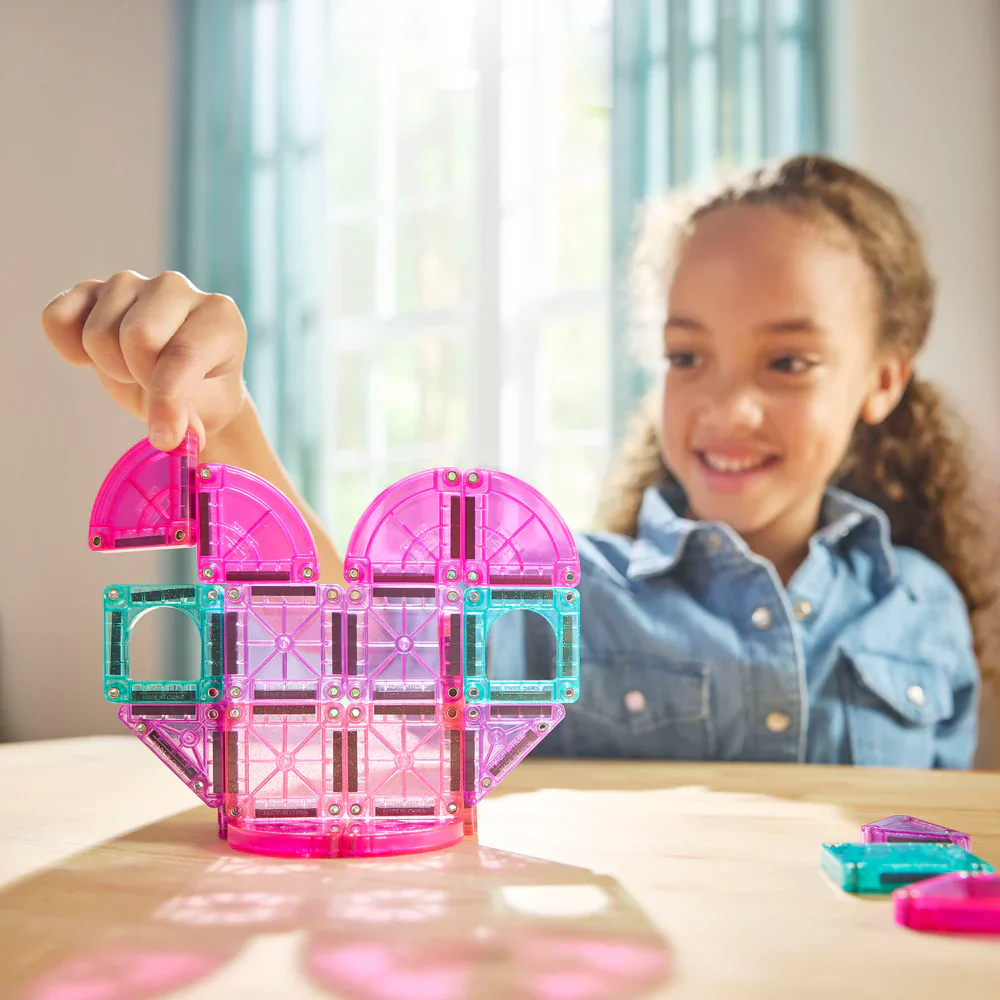 Magna-Tiles® Heart To Heart Micro Mags - Image 3